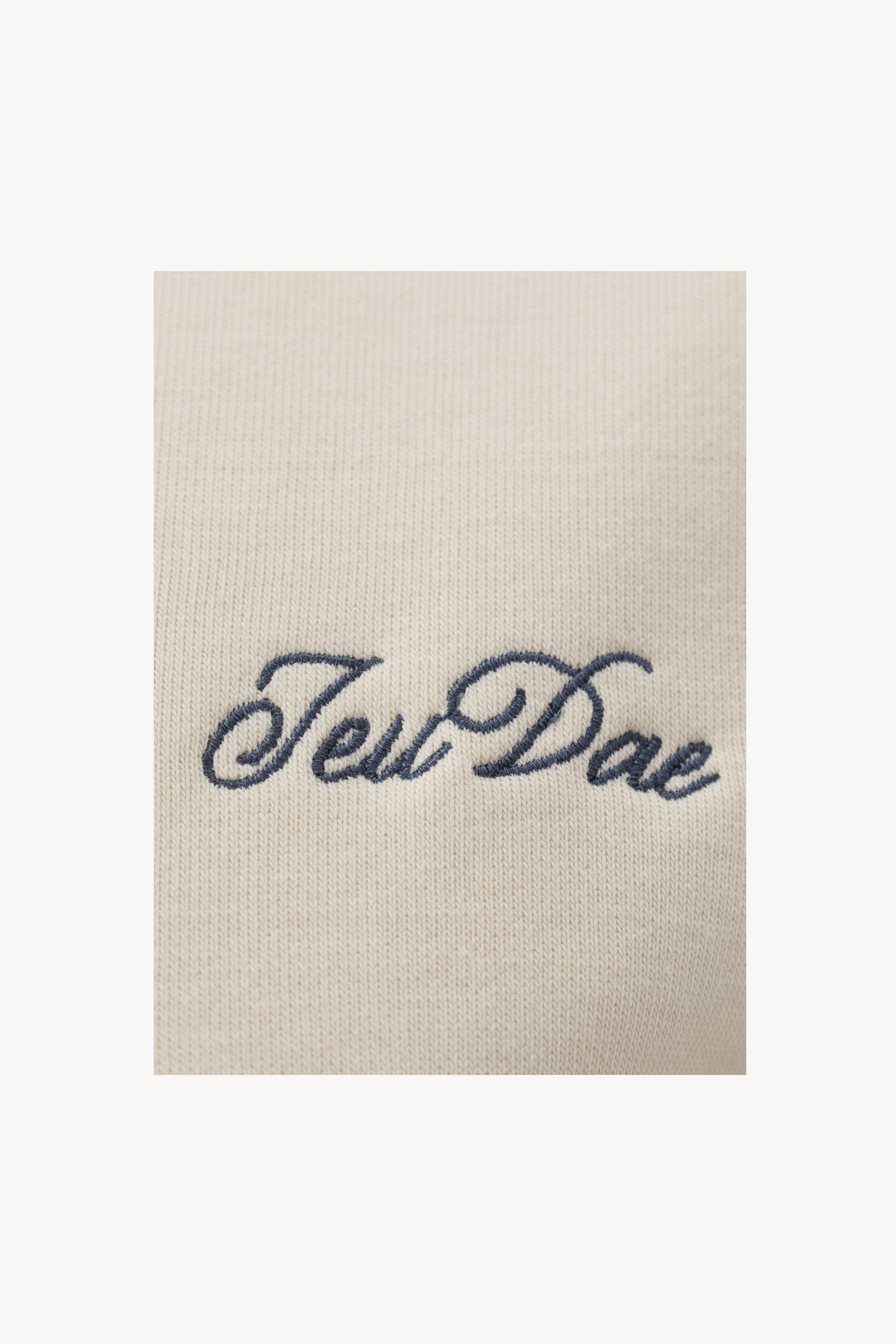 The JEUDAE Sweatshirt